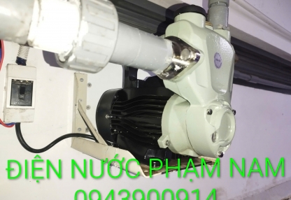 Thợ chuyên gắn máy bơm nước đẩy cao LH 0943900914