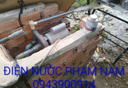 Thợ sửa giếng khoan bị tụt nước LH 0943900914